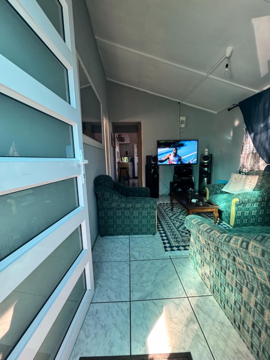  Bedroom Property for Sale in Bonteheuwel Western Cape